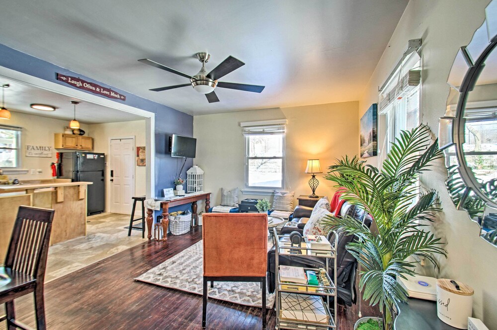 Charming Central Lynchburg Hideout w/ Patio! view 5