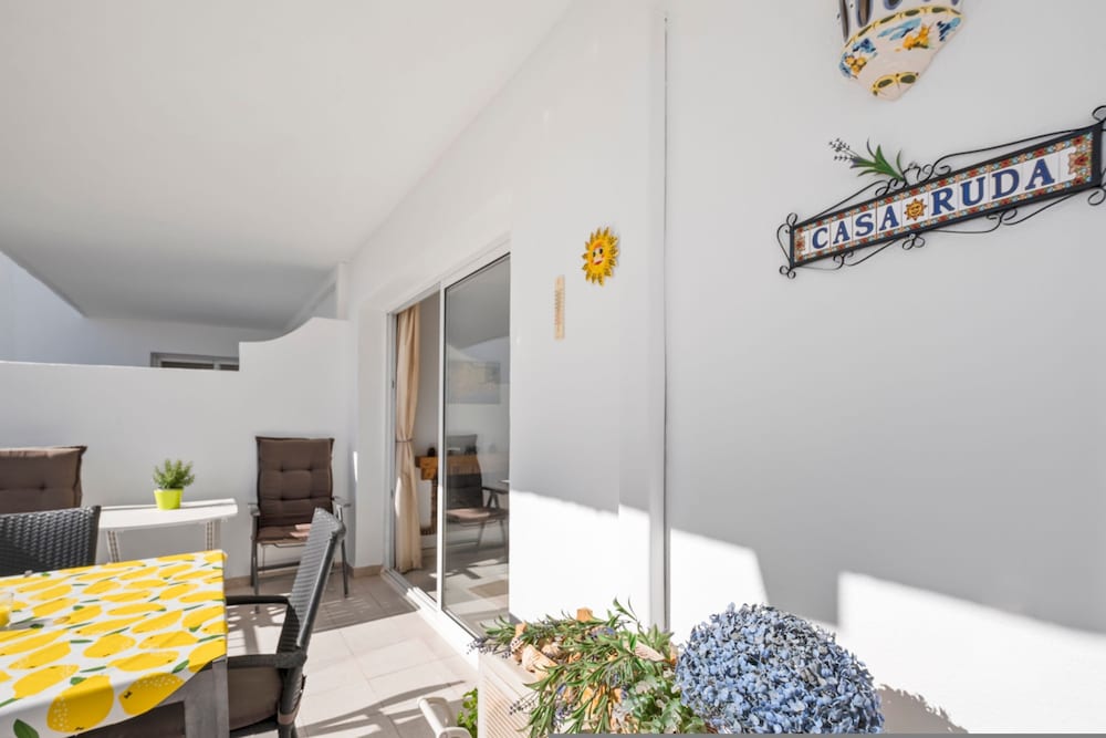 Sunny Flat With Pool in Riviera del Sol - Ref 96