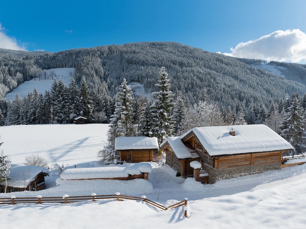 Chalet in St. Martin With Sauna & Hot Tub
