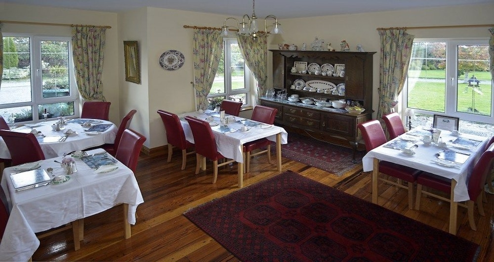 Moyglare Lodge Country House B&B