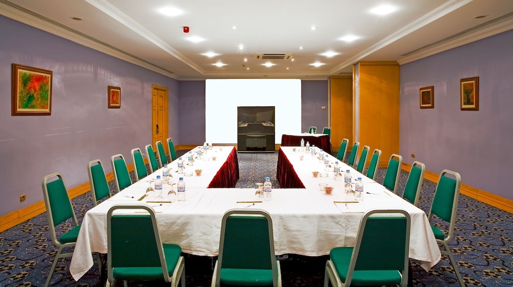 The Green Park Merter - Image 34