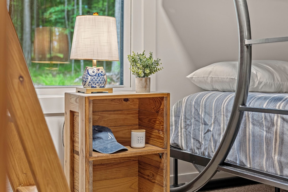 Happy Trails Chalet by Avantstay Sauna Deck Private Community Beach Access