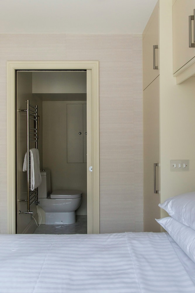 Cadogan Place IV by Onefinestay