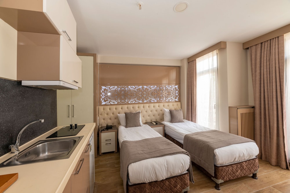 Taksim Peri Suit - Image 61
