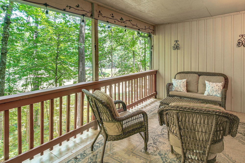 Walk to Lake Desoto: Home w/ Hot Tub Access!