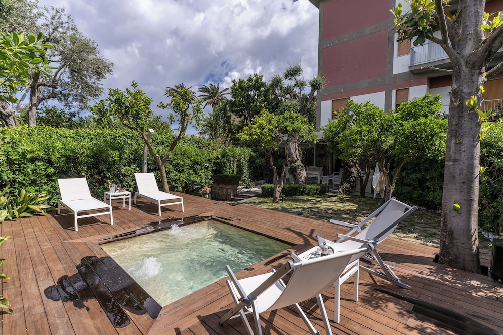 IL CANTO DELLE SIRENE - SOFIA APARTMENTS