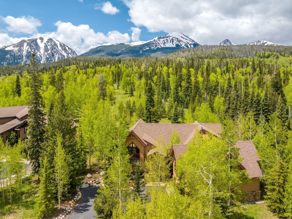 Peakside Escape 178 3 Bedroom Home