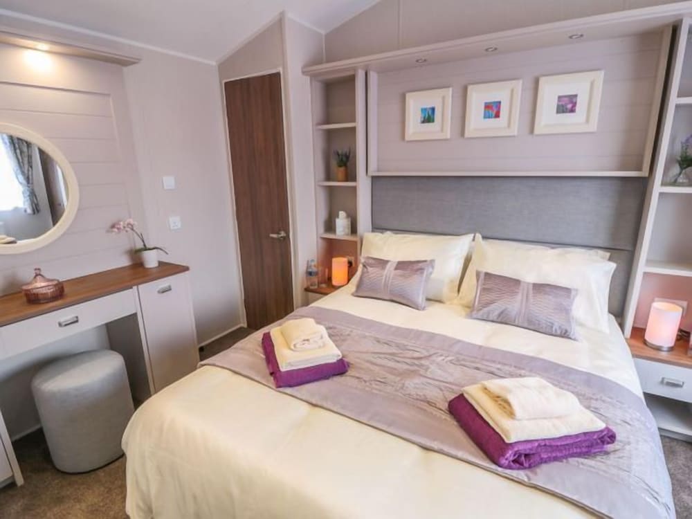 Buttercup Lodge