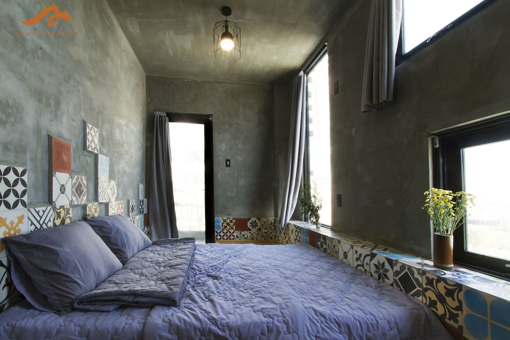 Memory Hostel