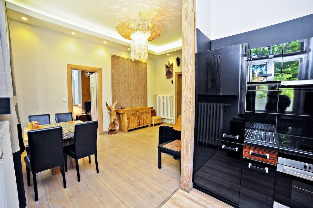 Grand Apartments