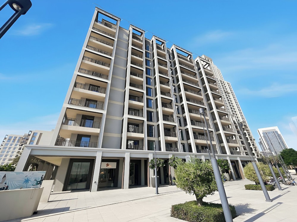 1BR Creek Beach Access