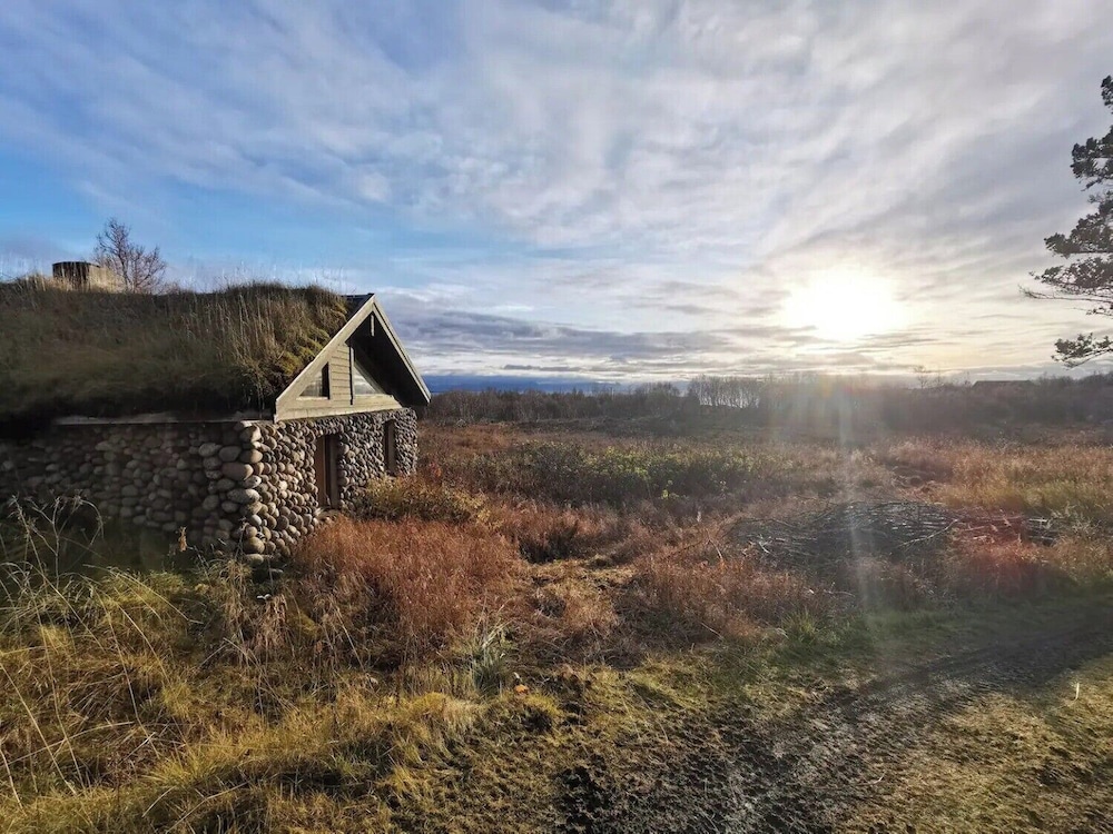 Bestefarhaugen - the Cozy House on the Hill,& Dome
