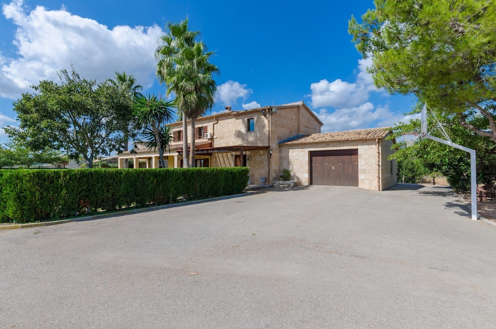 Sa Resclosa - Villa With Private Pool In Buger
