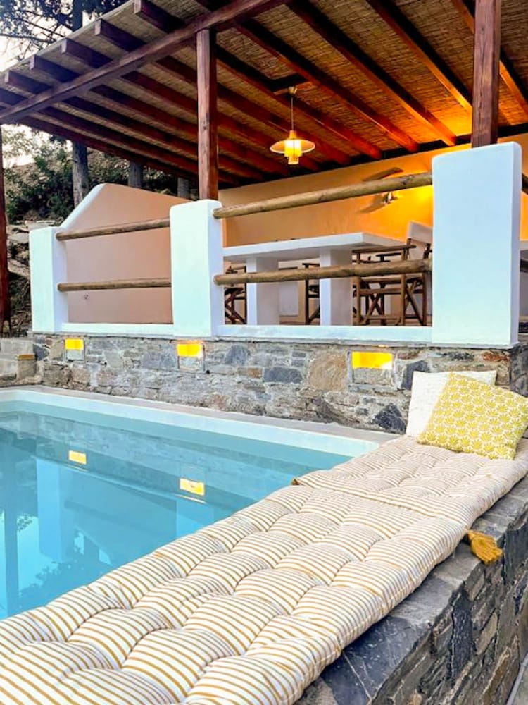 Pergamonto Cottage - Seaview Nest w Private Pool
