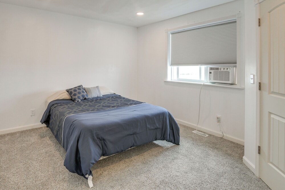 Balcony & Stunning Views: Airy Apt in Idaho Falls
