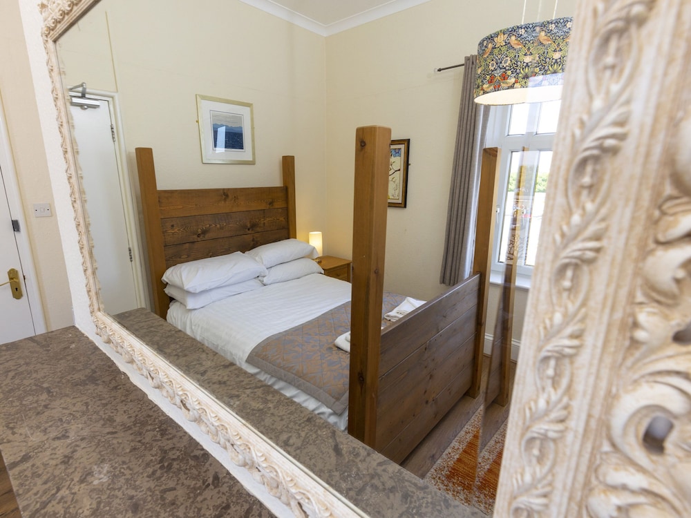 Roa Island House