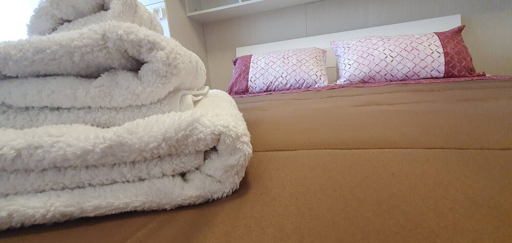 Room in B&B - Comfortable Room With Spacious Kitchen - Suite Colosseo photo 5