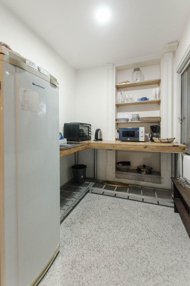 Cozy Studios near Shopping del Sol