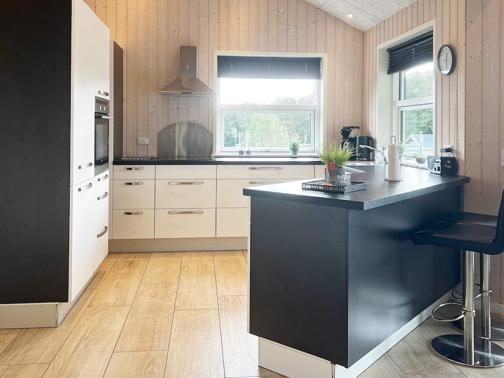 8 Person Holiday Home in Roslev-by Traum view 3