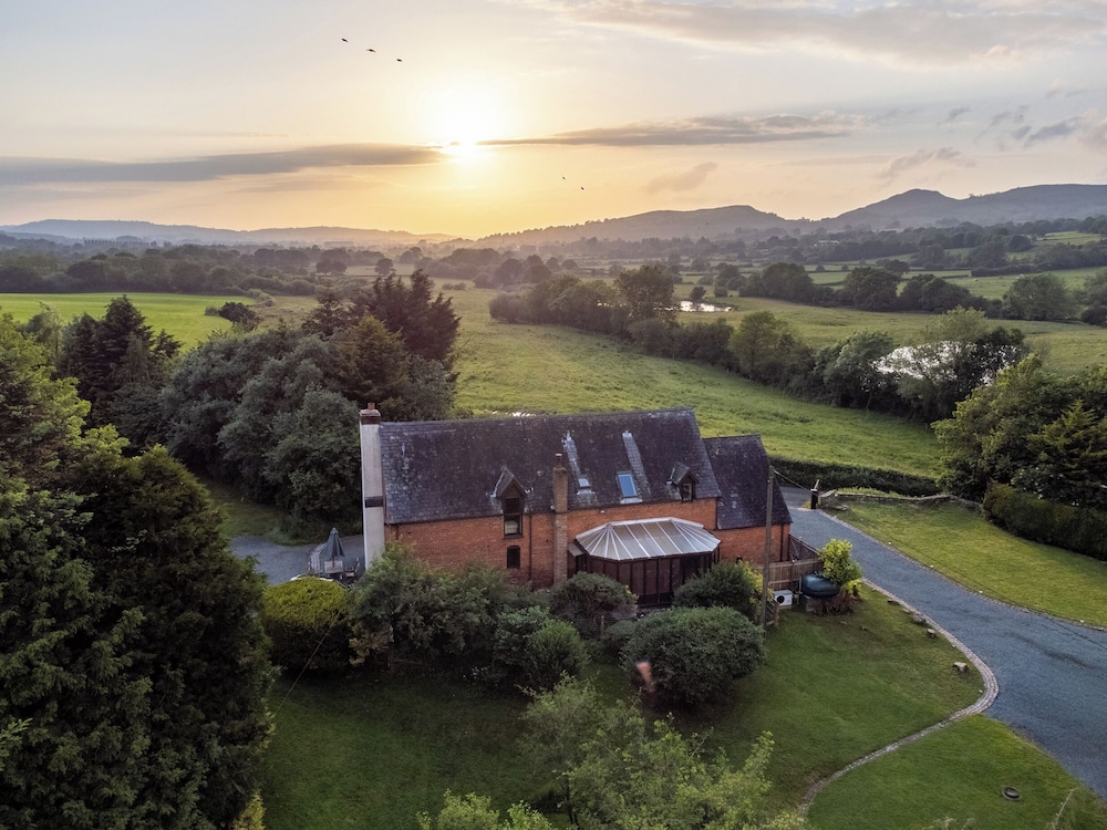 Owlbury Hall Barn
