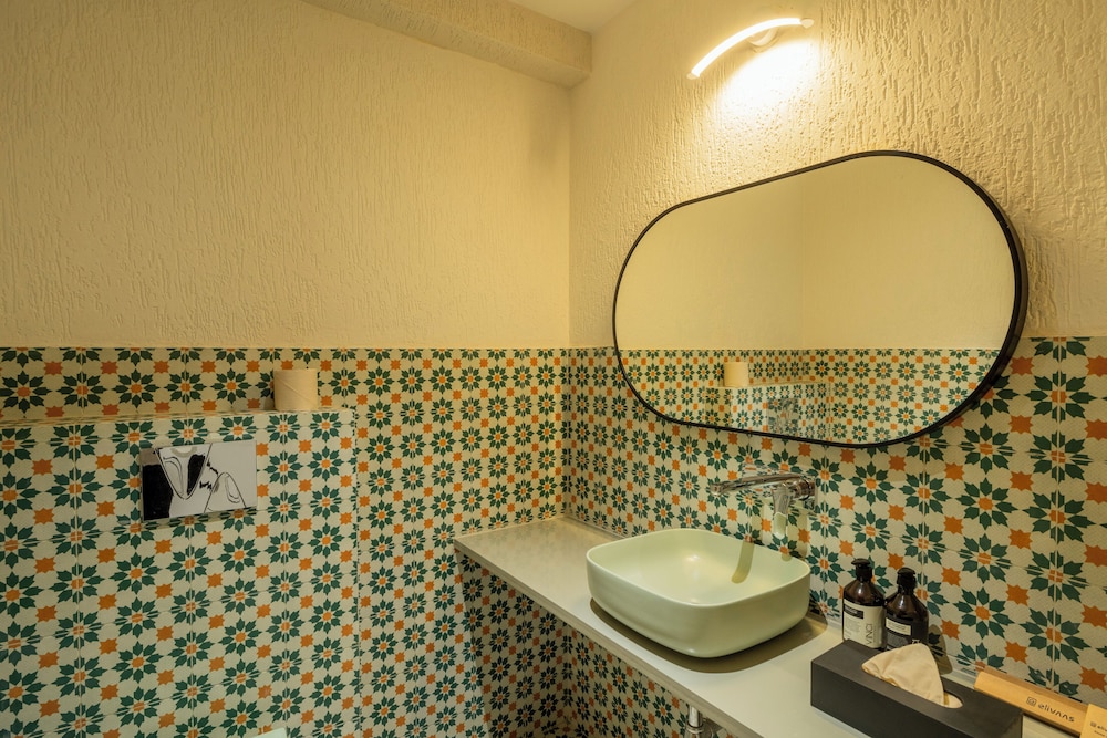 ELIVAAS Kamerios Regalia 2BHK Apartment