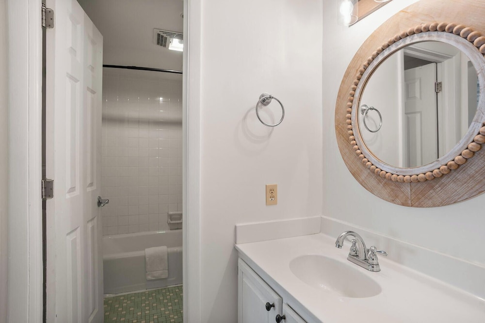 512 Sunsuite