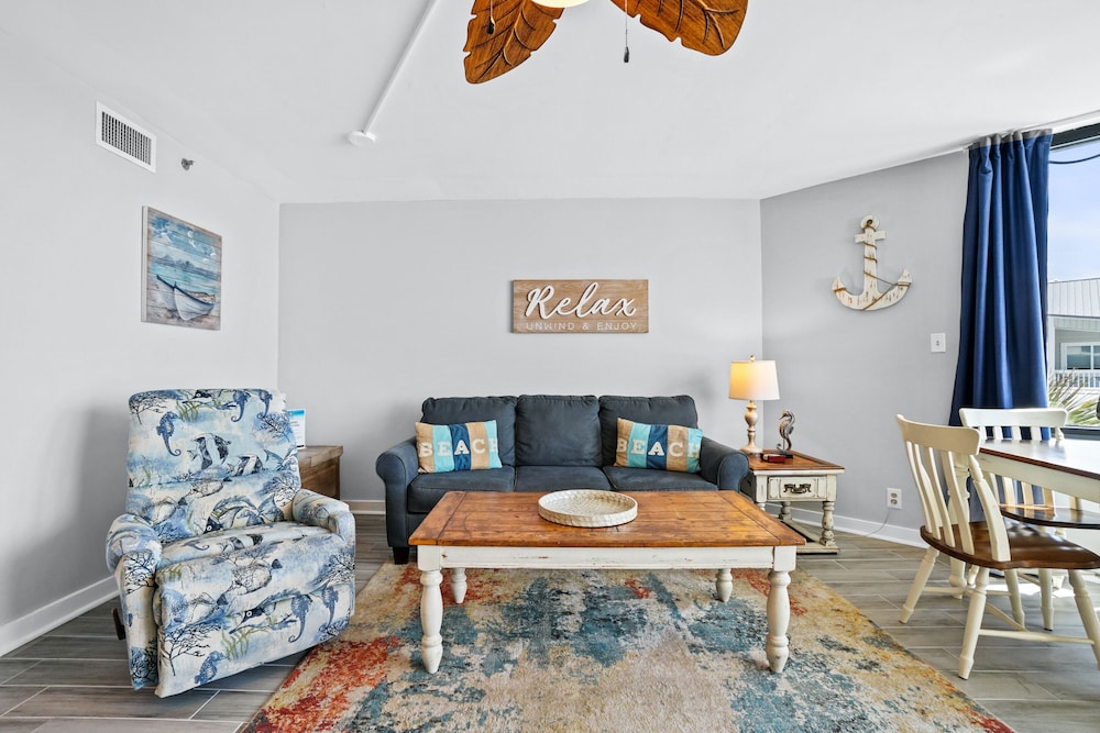 Sunbird Beach Resort By PHG