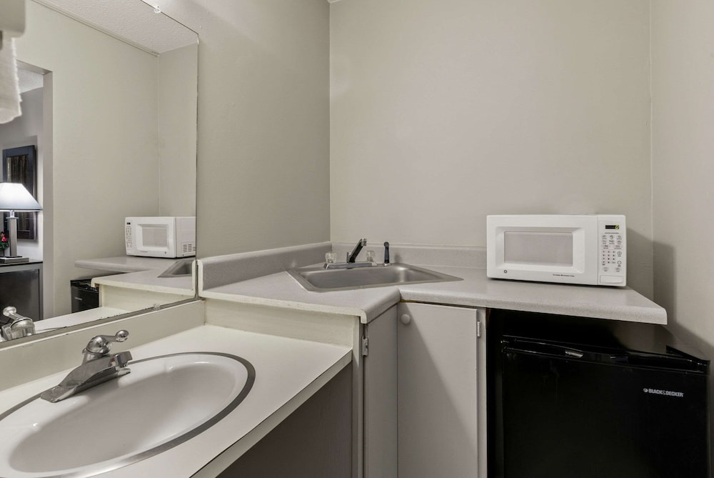 Econo Lodge Clemson - University Area