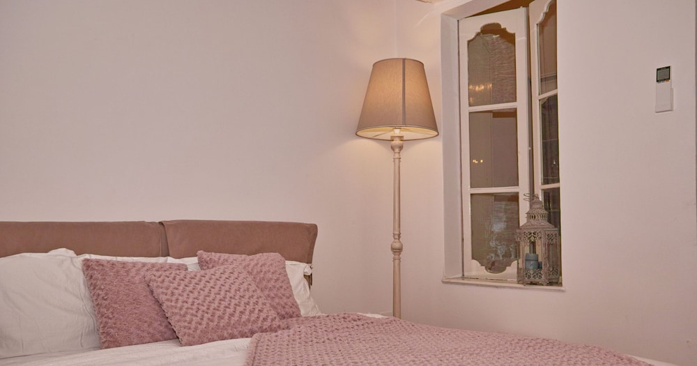 Romantic Benaco Sal - App 01