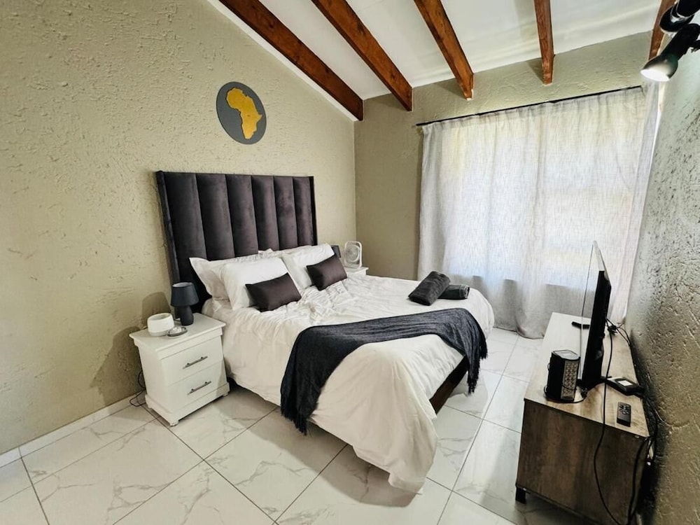 Villa Picasso - 2 Bed Villa
