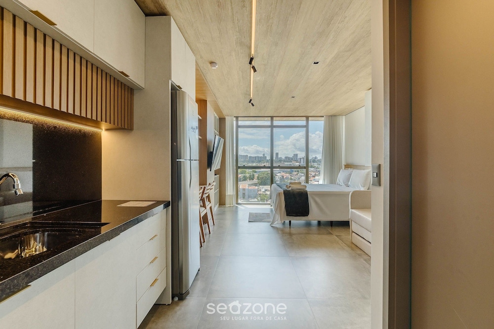Nwts - Studios in Building With Sea View