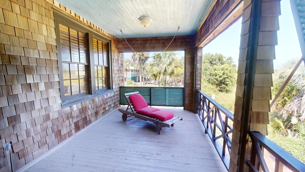 Lollipop II by Tybee Vacation Rentals