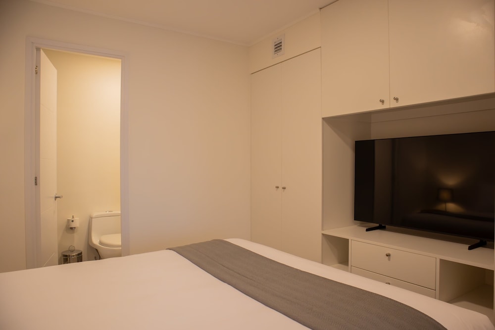 w Majestic 2BR w Balcony in Miraflores