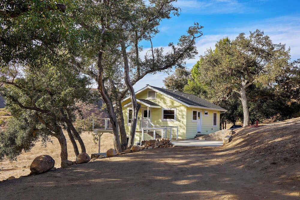320 Acres: Farmhouse in East County San Diego