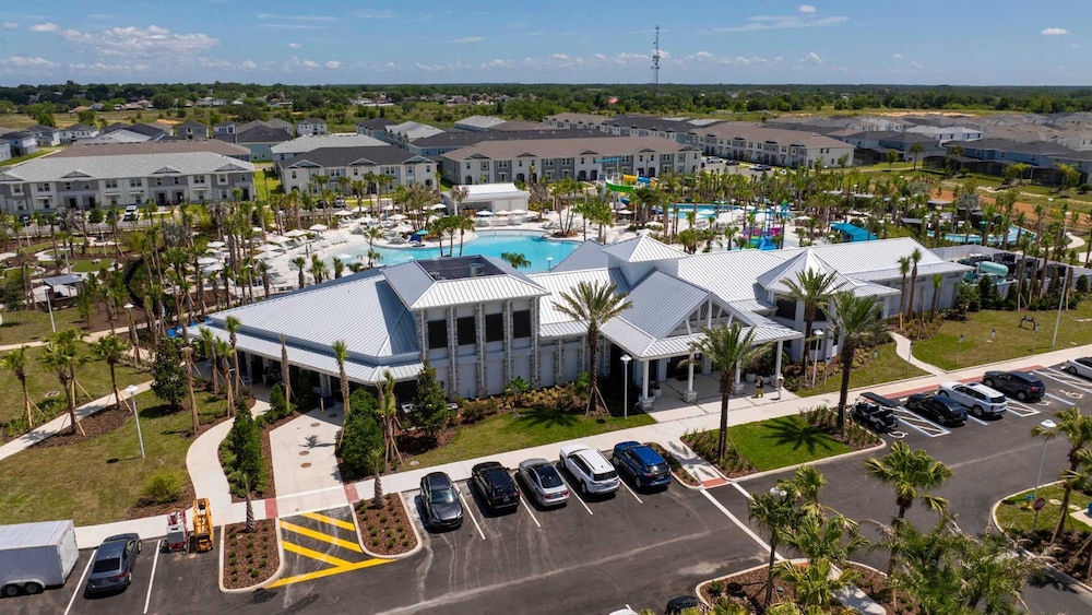 Upstay Family Fun 5BR Retreat w Pool Games Room