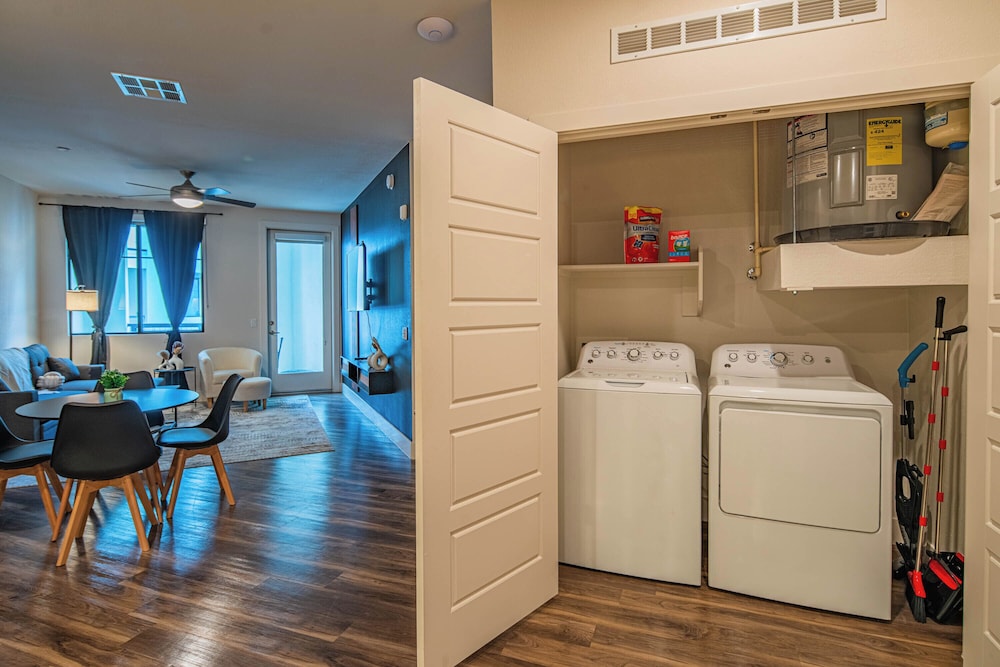 ROVE LIVING/KB - Scottsdale Grand
