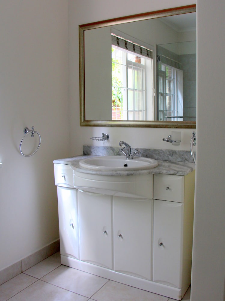 Alphen Lodge Constantia