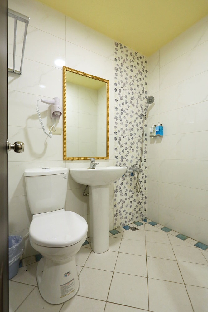 Corner House - Hostel