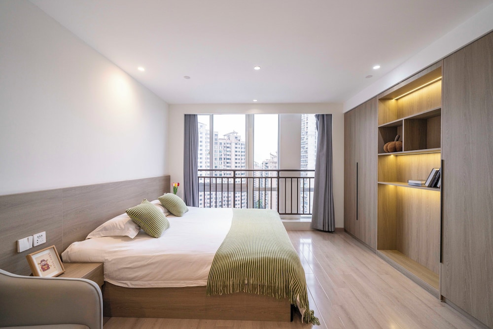 Book and Bed-QuYang Road