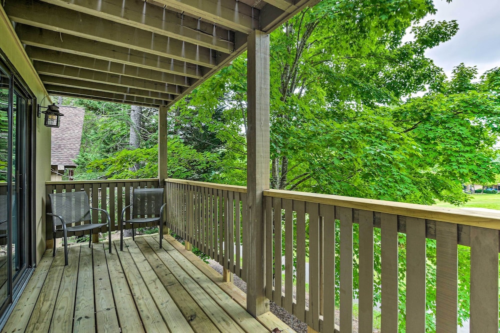 Keowee Key Condo w/ Lake & Amenities Access! view 5