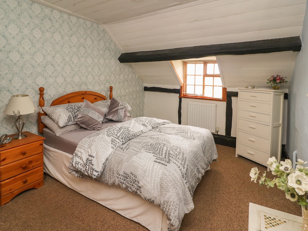 Caerau Farm House