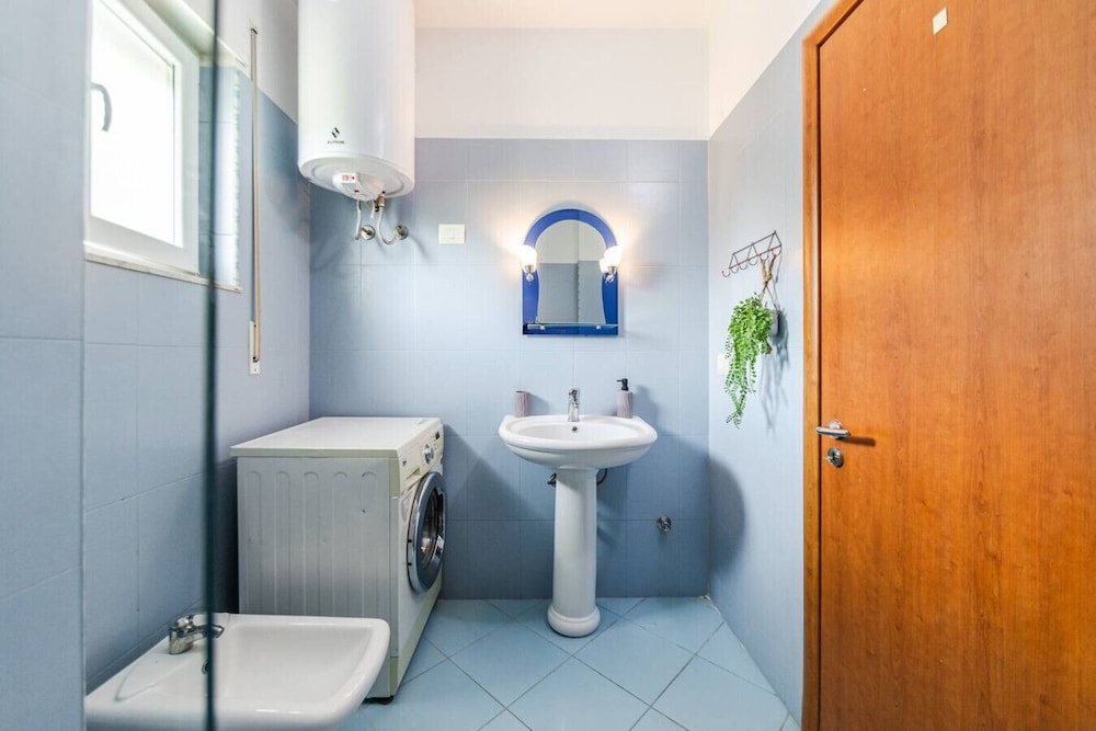 Seaside Stay Apartment