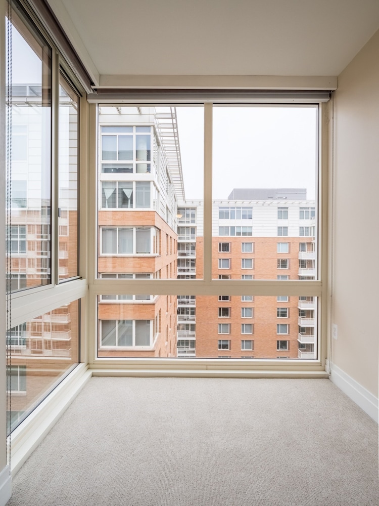 Global Luxury Suites at Foggy Bottom — Washington