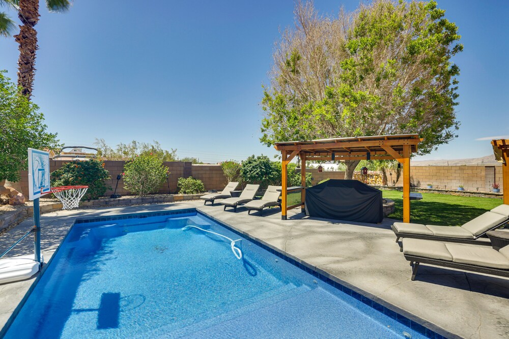 Lovely Bullhead City Retreat w/ Patio & Grill!