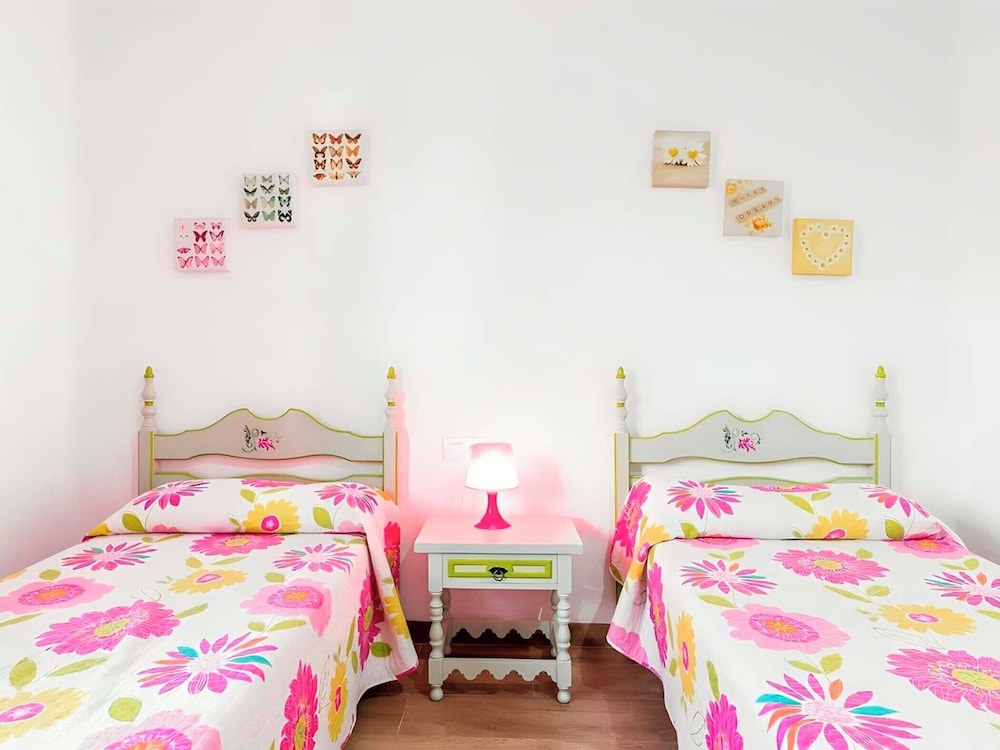 Chalet con piscina privada familias