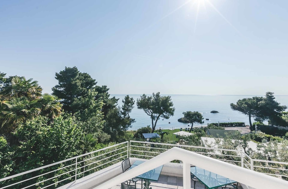 Villa Vignola Hotel