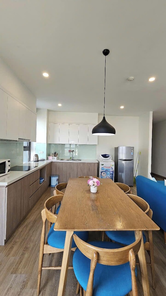 Angela House Ha Long