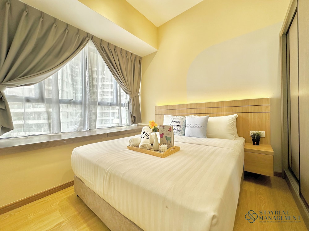 Country Garden Danga Bay Sea View Homestay by Stayrene