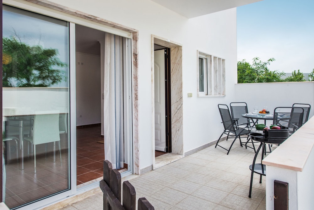 Santa Luzia Residence by MarsAlgarve