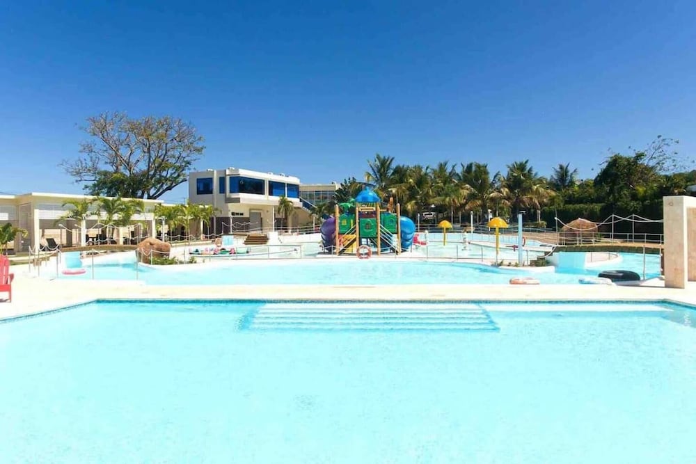 Villa Royale Luxury 4-bedroom Paradise In Sosua